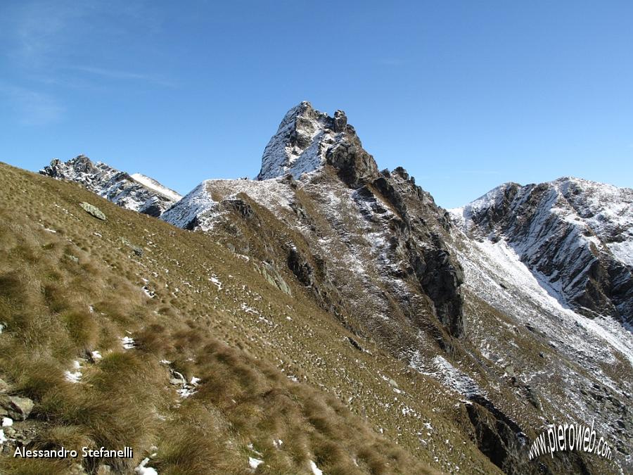 018 tutta la cresta verso il Valletto.JPG